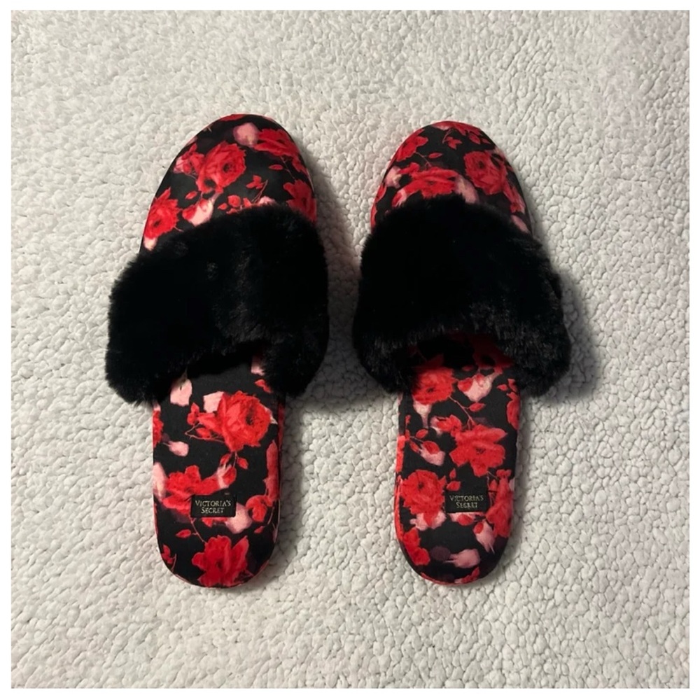 Victoria’s Secret Slippers
